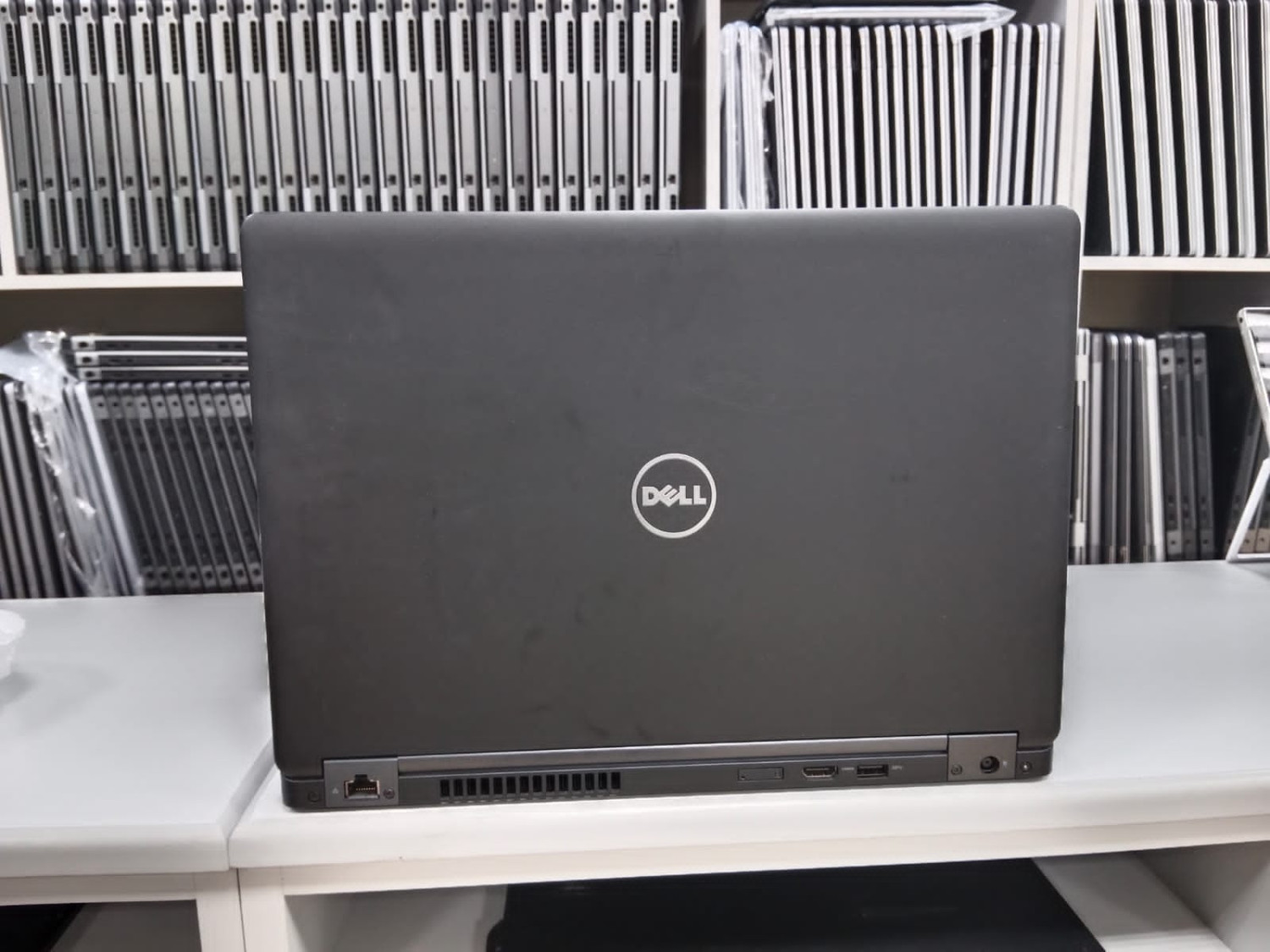 大輝 DELL 5490 10世代 i5 256G/SSD 1000G Amazon.com: Dell Latitude 5490 14-inch FHD Laptop PC, Intel